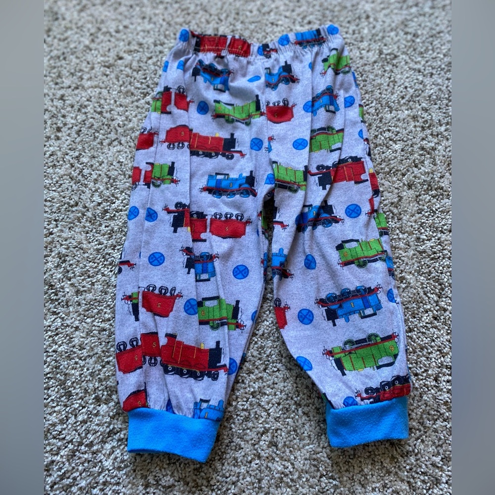 Lightweight Thomas the Tank Engine sleep pants. Boys size 2T.